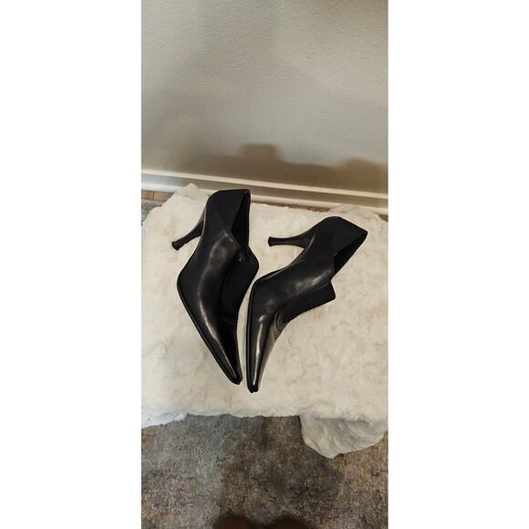 Donald Pliner Black Leather Pointy Heels Size 11 - Picture 6 of 9